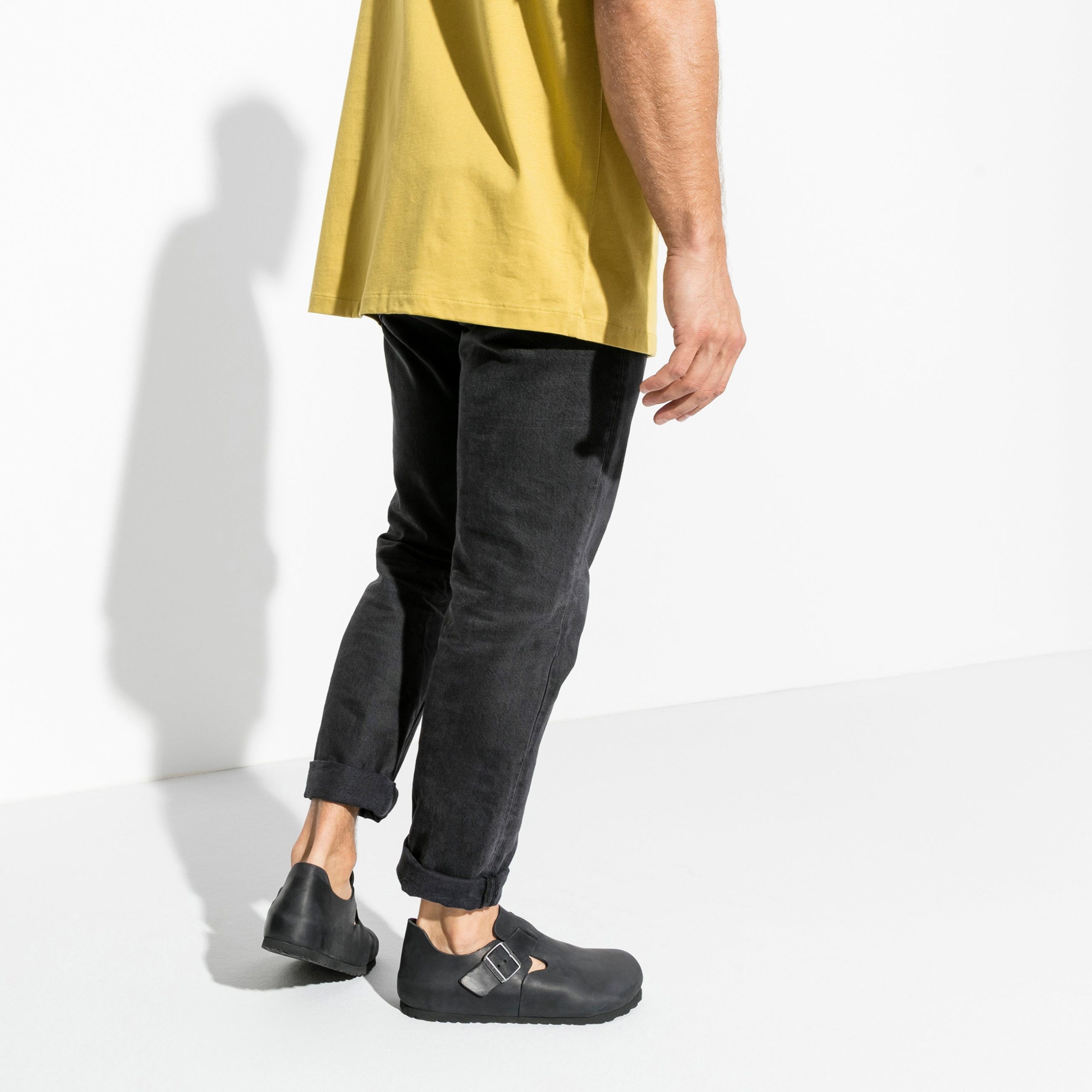 London Black Oiled Leather - Image 5